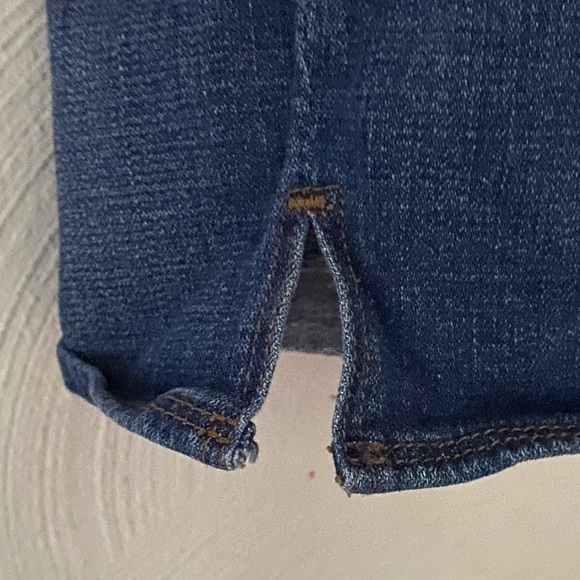 Levi’s Shorts Women’s‎ Size 10 Blue Jeans Dark Wash - Picture 7 of 12